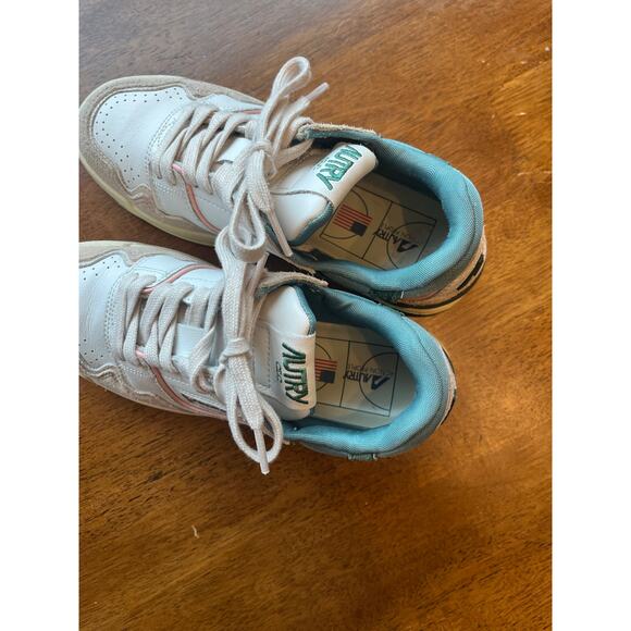 Autry CLC White/Green/Pink Womens SZ 37 Sneakers Great Condition - Picture 5 of 7